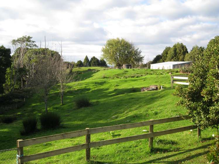 1047 Wairamarama Onewhero Road Onewhero_14