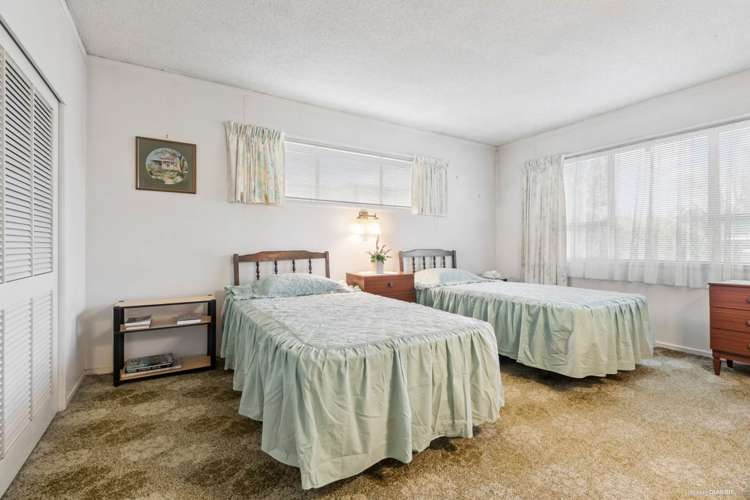 172 Lincoln Road Henderson_12