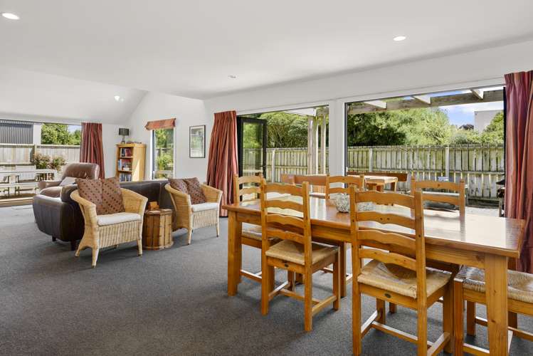 16 Devon Crescent Darfield_5