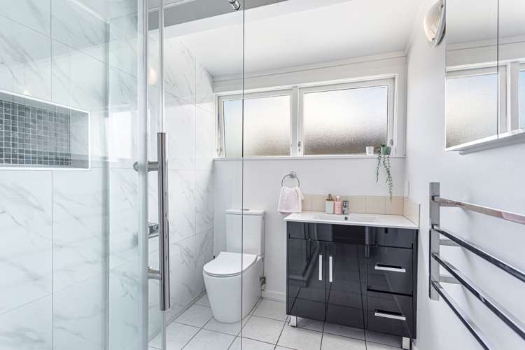 27 Birdwood Road Swanson_14