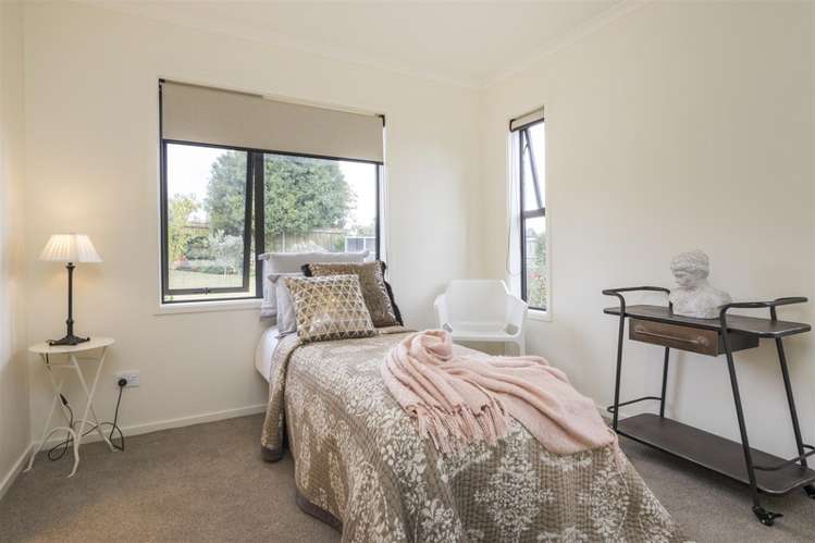 15d Aitken Street Bulls_21