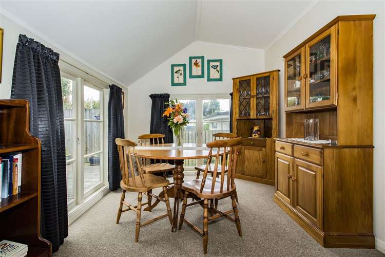 55 Batten Grove The Pines Beach_6