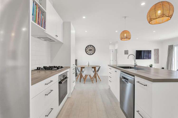 54A Cloten Road Stratford_12