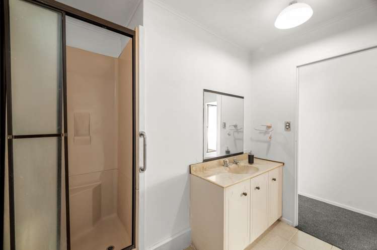 13a Tilsley Street Glenholme_14