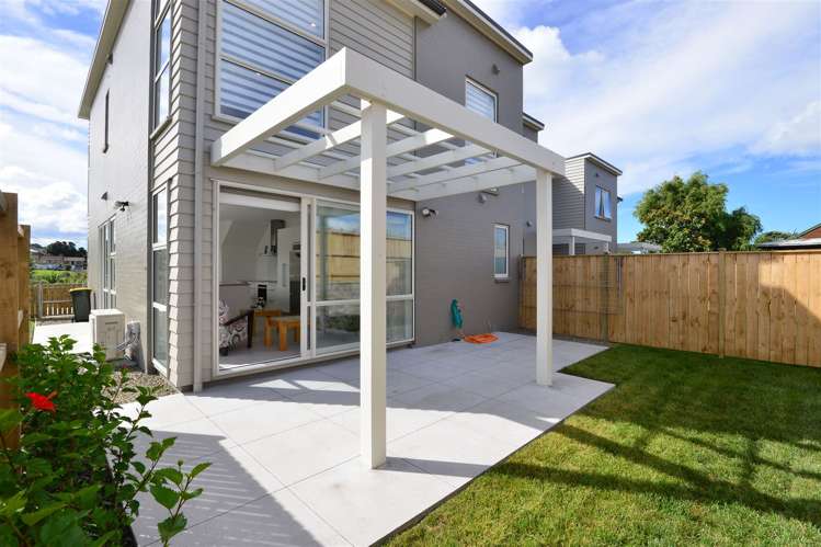 3 Couldrey Crescent Red Beach_7