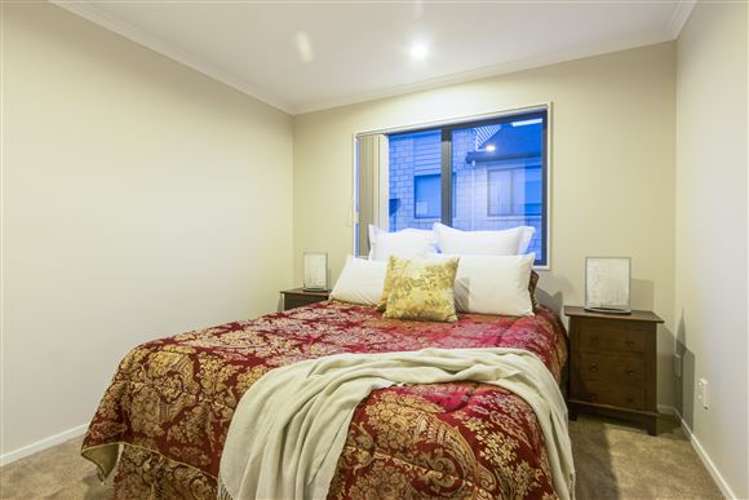 9 Veneta Close Flat Bush_11