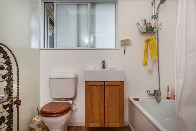 1994 Great South Road Bombay_13