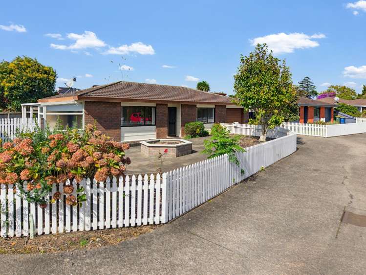 6/39 Swanson Road Henderson_1
