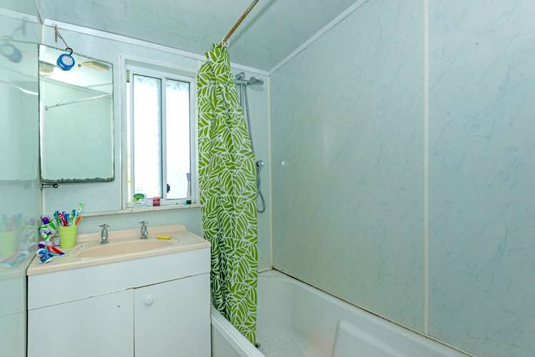 63 Wharf Road Hicks Bay_7