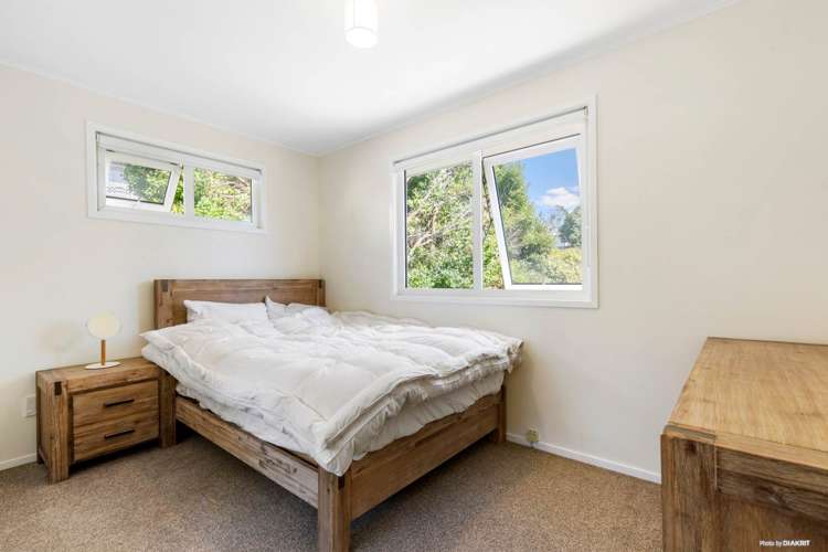 14 Theban Place Totara Vale_10