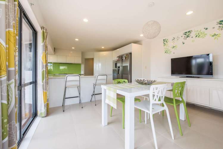 Goldfinch Rise Unsworth Heights_8