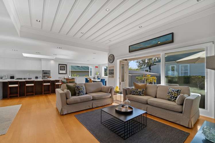 58 Stanley Point Road Devonport_13