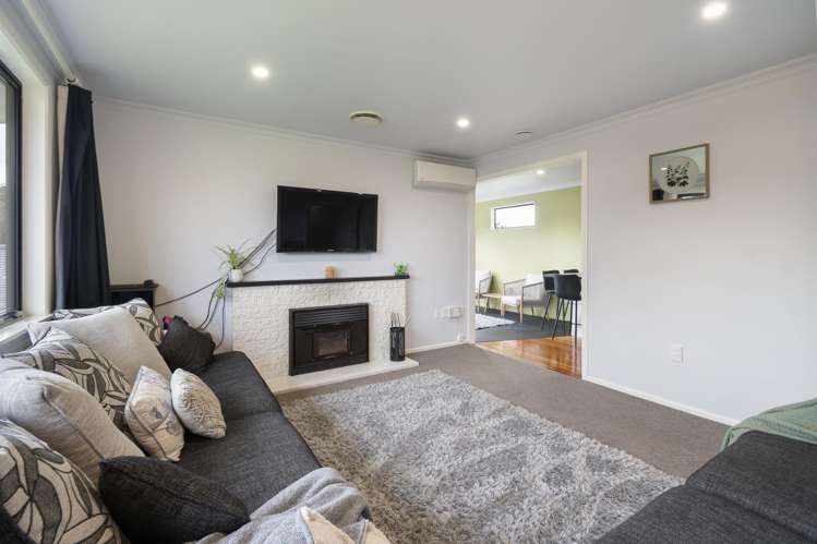 2 Croxley Place Terrace End_15