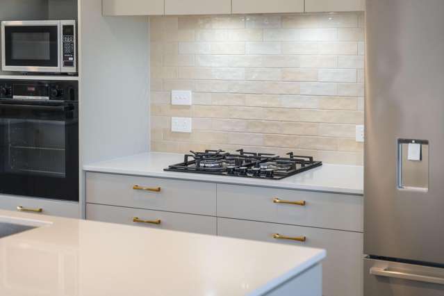 16 Makomako Crescent Wharewaka_2