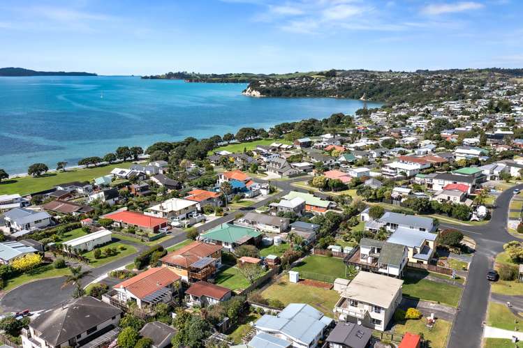 8 Kotuku Place Snells Beach_19