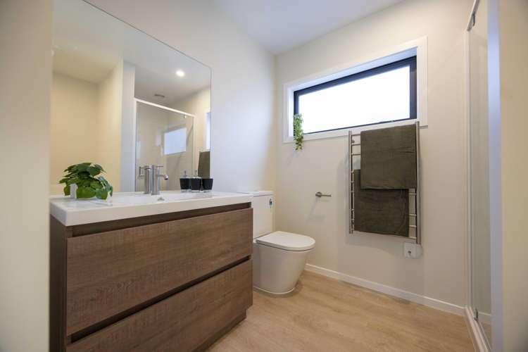 28 Tarāpuka Rd Kenepuru_9