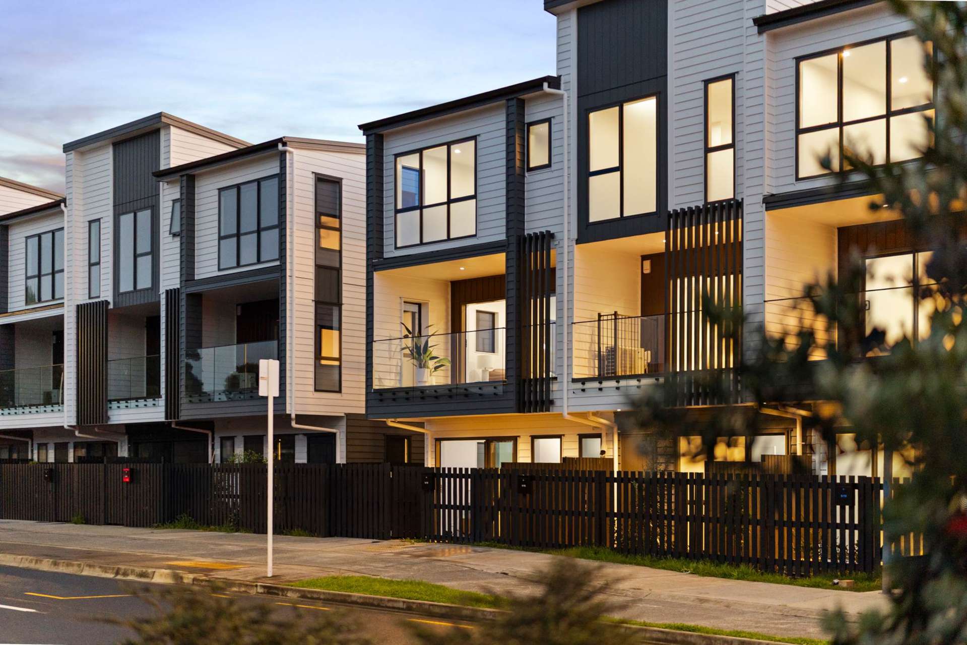 8/10 Scott Road Hobsonville_0