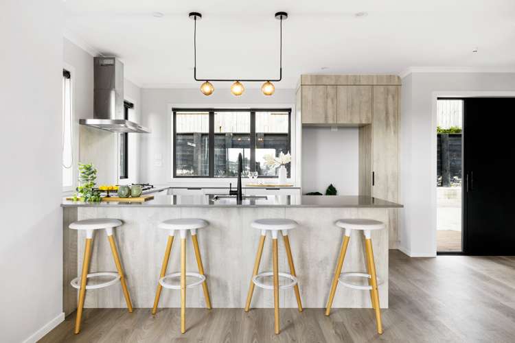 2/42 Rose Berry Crescent Flagstaff_3