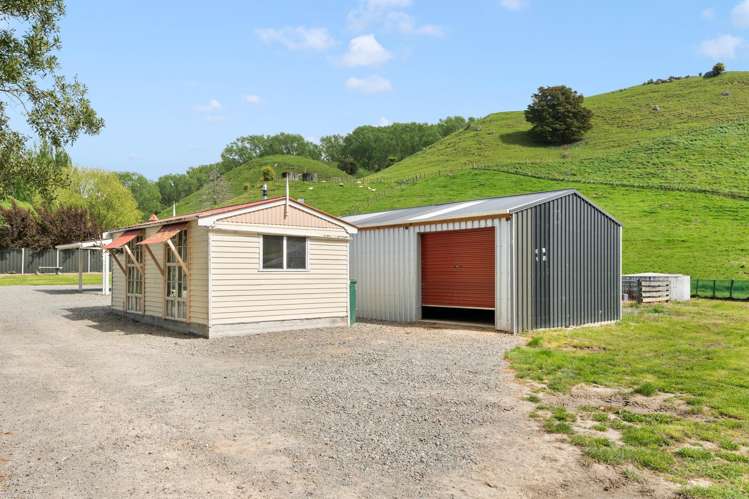 971 Masterton Castlepoint Road Masterton_19