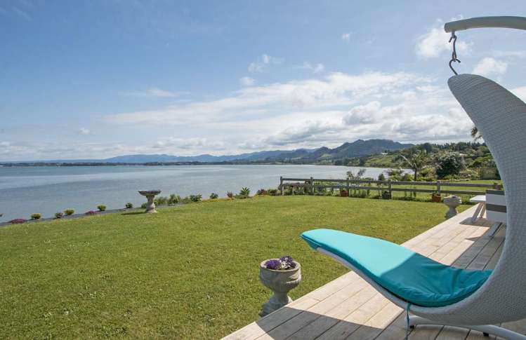 28 Sandleigh Drive Athenree_2