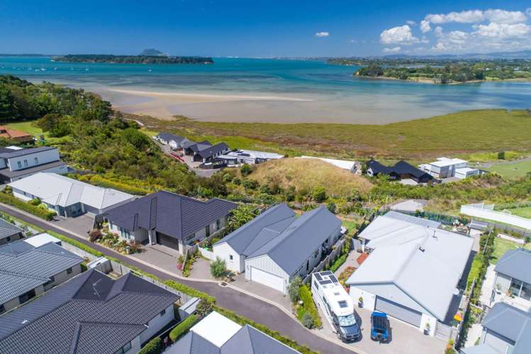 6 Edmondson Lane Omokoroa_24