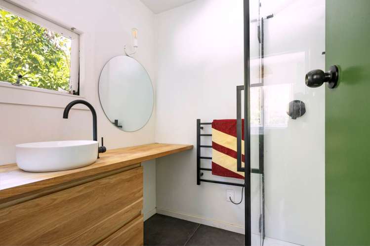 29 Kaurilands Road Titirangi_5