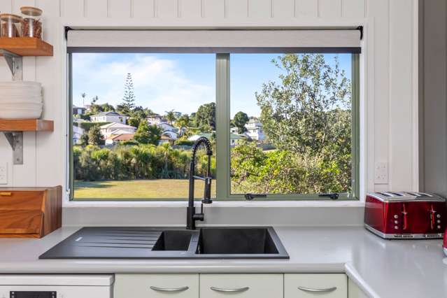 2/65 Charlotte Street Stanmore Bay_4