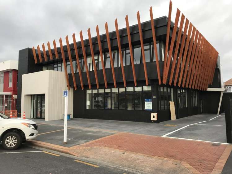 1227 Hinemaru Street_0