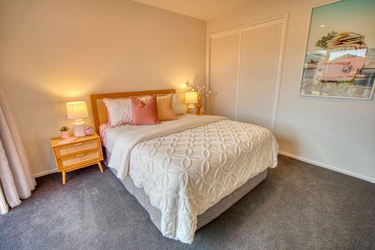 160 Coulson Road Paroa_23