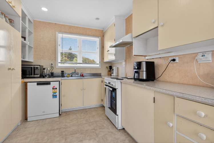 16 Cypress Drive Maungaraki_6