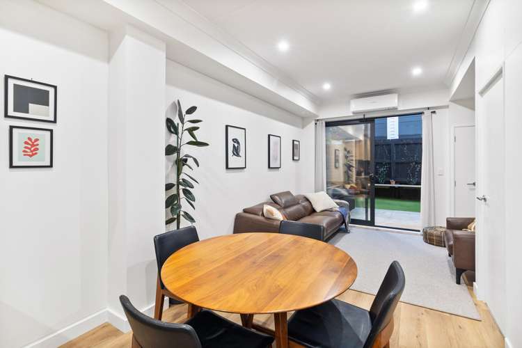 13 Parkwood Avenue Westgate_11