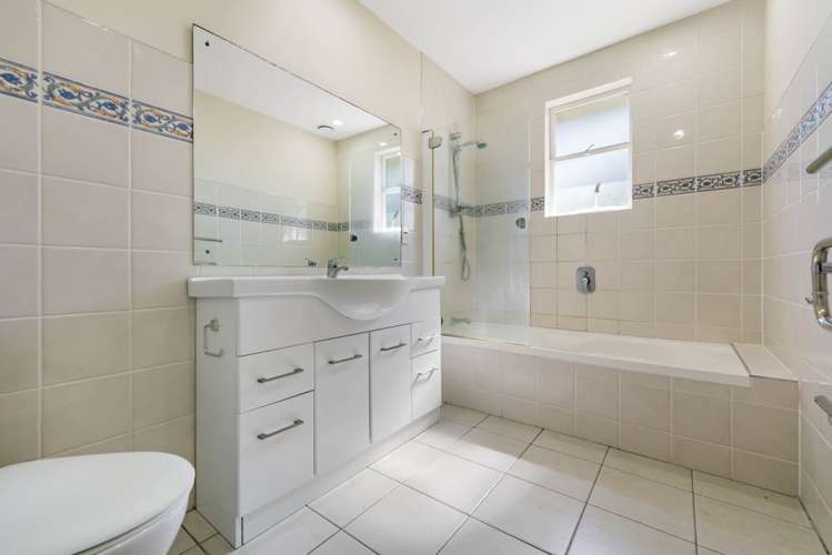 60 Ripon Crescent Meadowbank_16