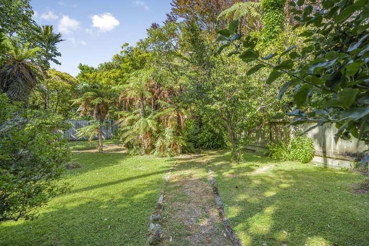 85 Ludlam Crescent Woburn_19