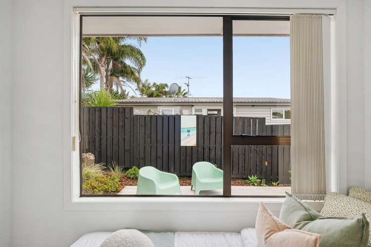 54 Woodford Avenue Henderson_6