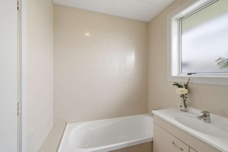 30 Staffa Street Woolston_14