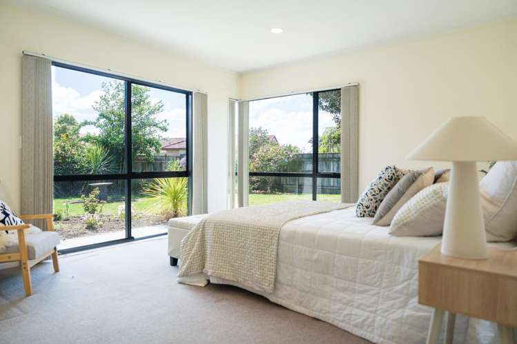 4 Regent Way Taradale_2