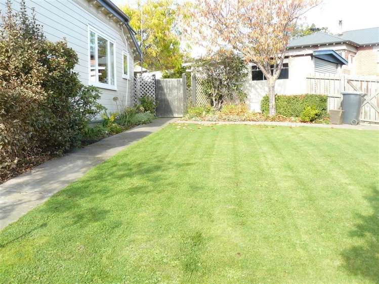 52 Luxmoore Road Waimataitai_21