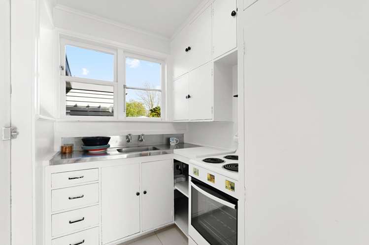 19 Pinfold Avenue Hamilton East_5