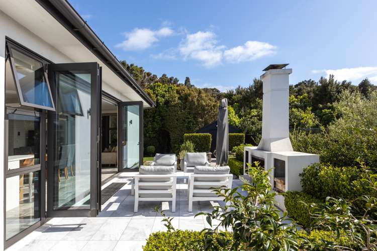 11 The Ritz Orewa_17