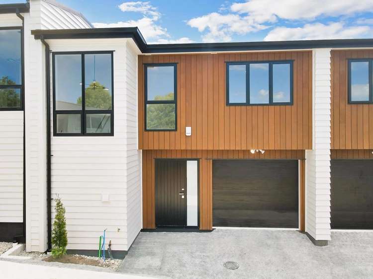 16d Bellringer Road Massey_16