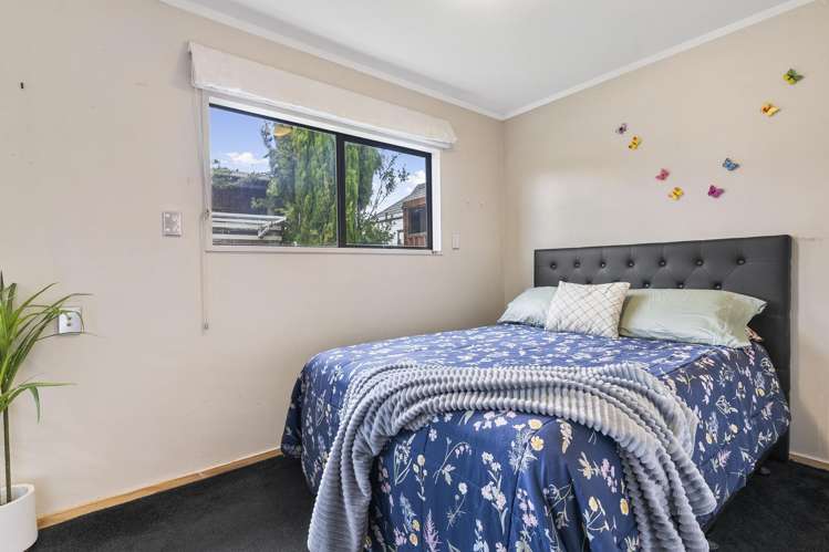 2/3 Lynngate Place Hillcrest_12