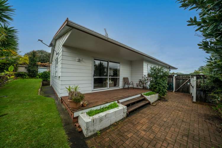 2/20 Tironui Station Road East Takanini_9