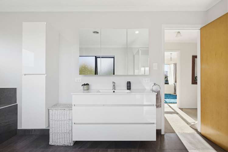 8 Lodder Lane Motueka_11
