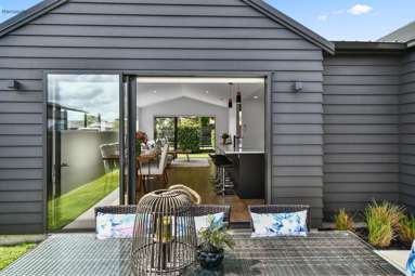 183 Victoria Street West_3