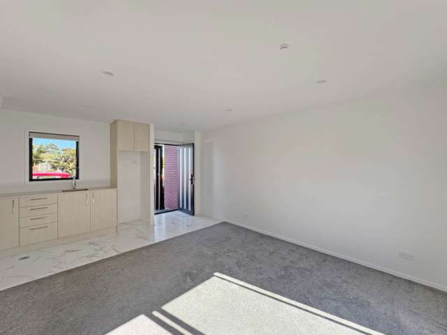 2/79 Taikata Road Te Atatu Peninsula_2