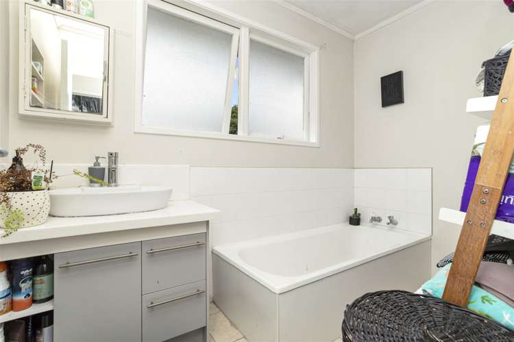149 Reeves Road Pakuranga Heights_11