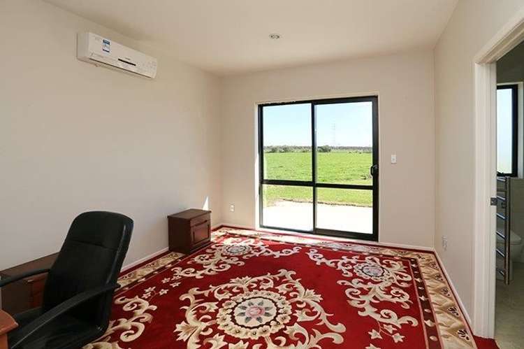 184b Holland Road Puketaha_18