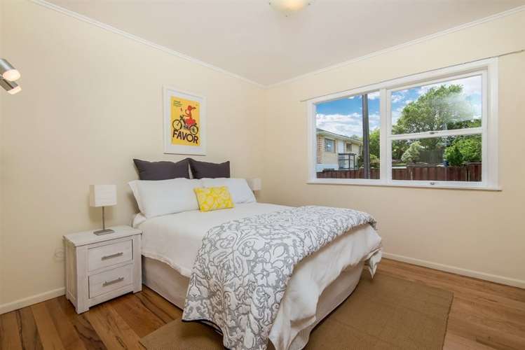 24 Rambler Crescent Beach Haven_11