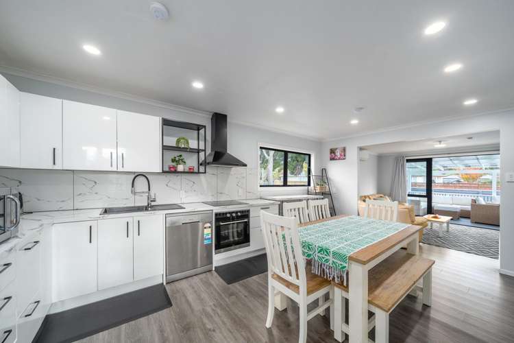 22 Hyde Street Wainuiomata_9