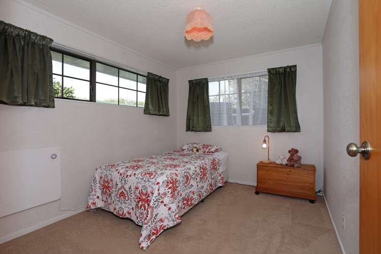 153a High Street Bulls_10